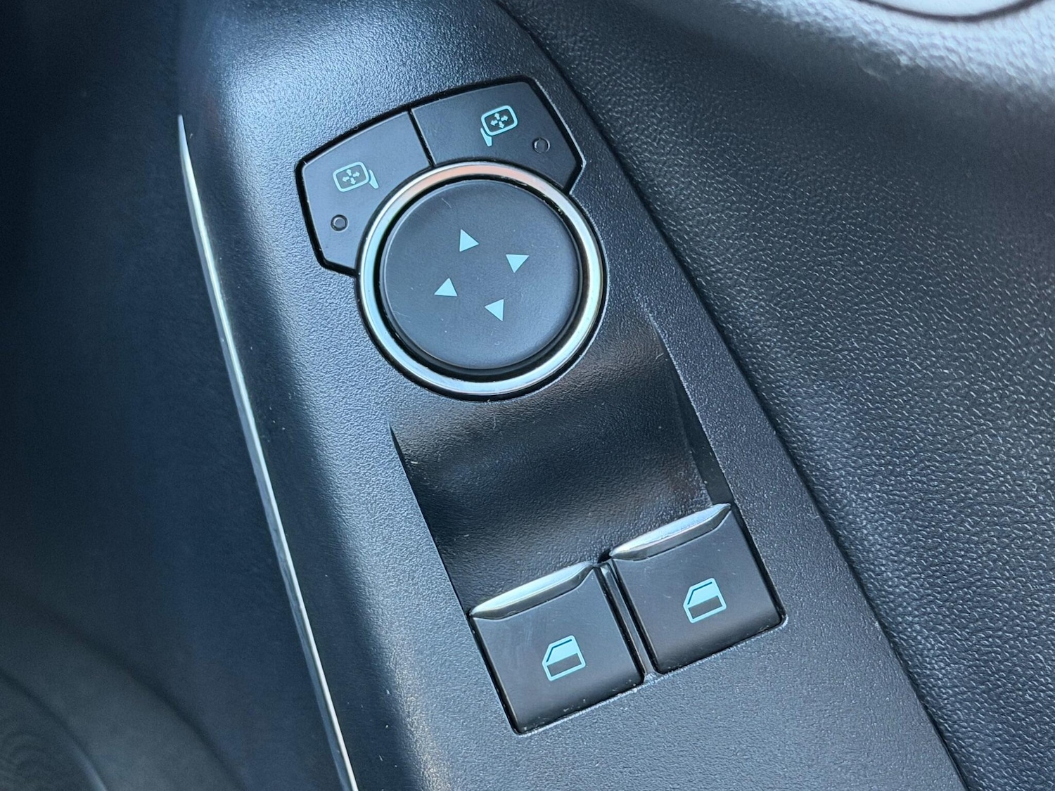 Used Ford Fiesta 2017 for sale - 76991590: Photo 41