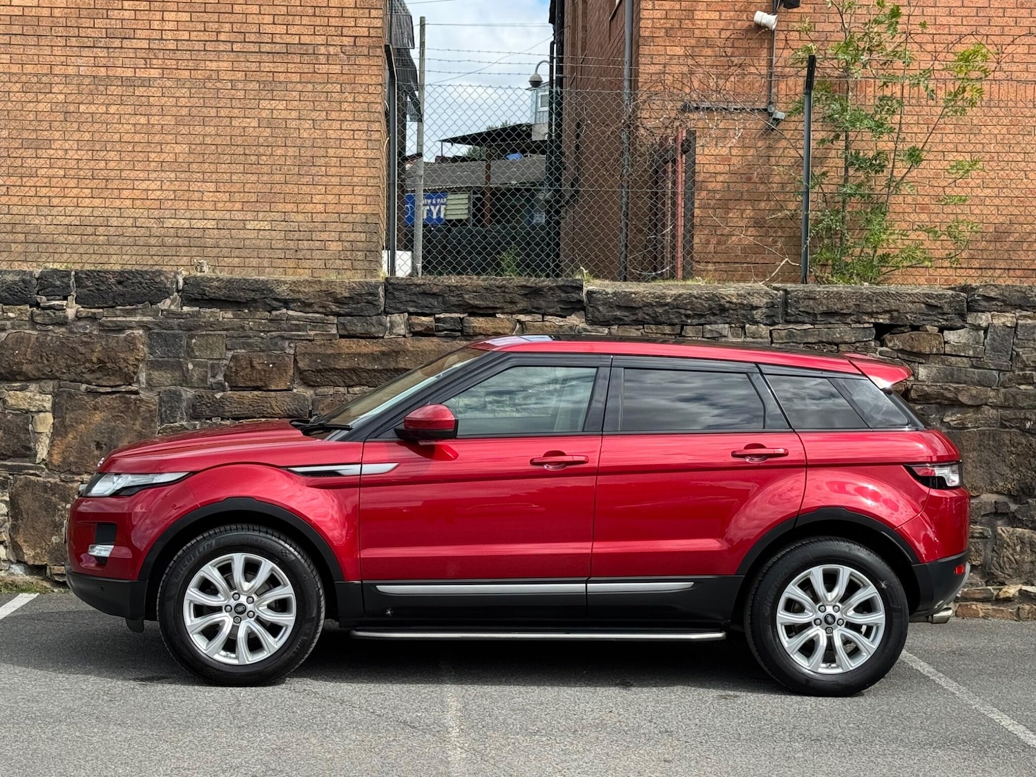 Used Land Rover Range Rover Evoque 2014 for sale - 76161028: Photo 4