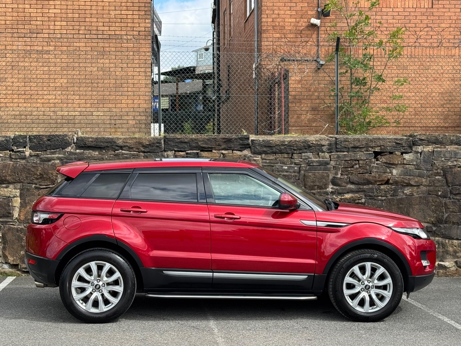 Used Land Rover Range Rover Evoque 2014 for sale - 76161028: Photo 8