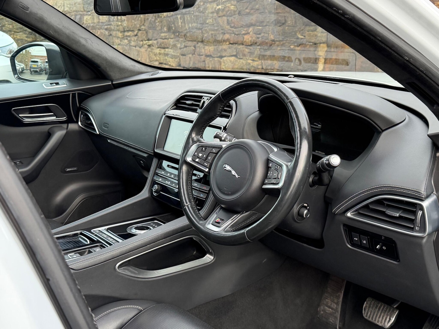 Used Jaguar F-Pace 2016 for sale - 77119748: Photo 13