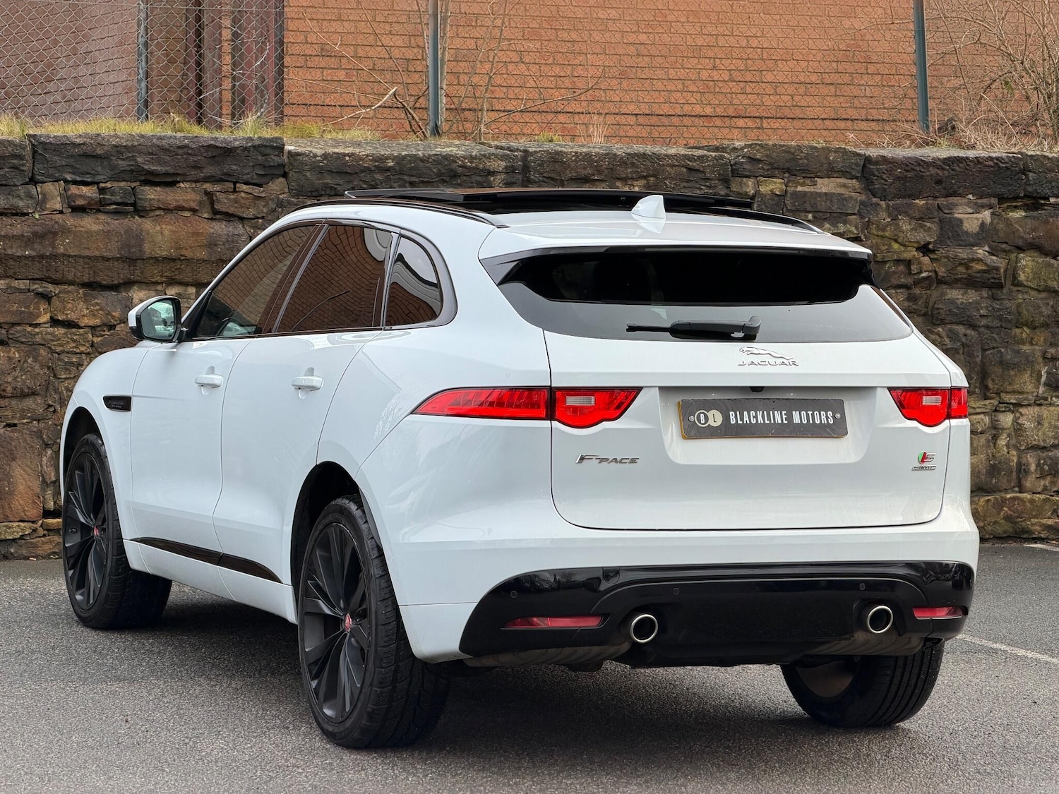 Used Jaguar F-Pace 2016 for sale - 77119748: Photo 5