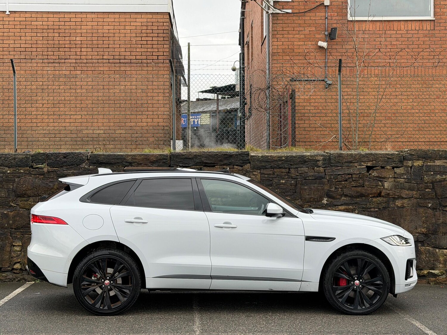 Used Jaguar F-Pace 2016 for sale - 77119748: Photo 8
