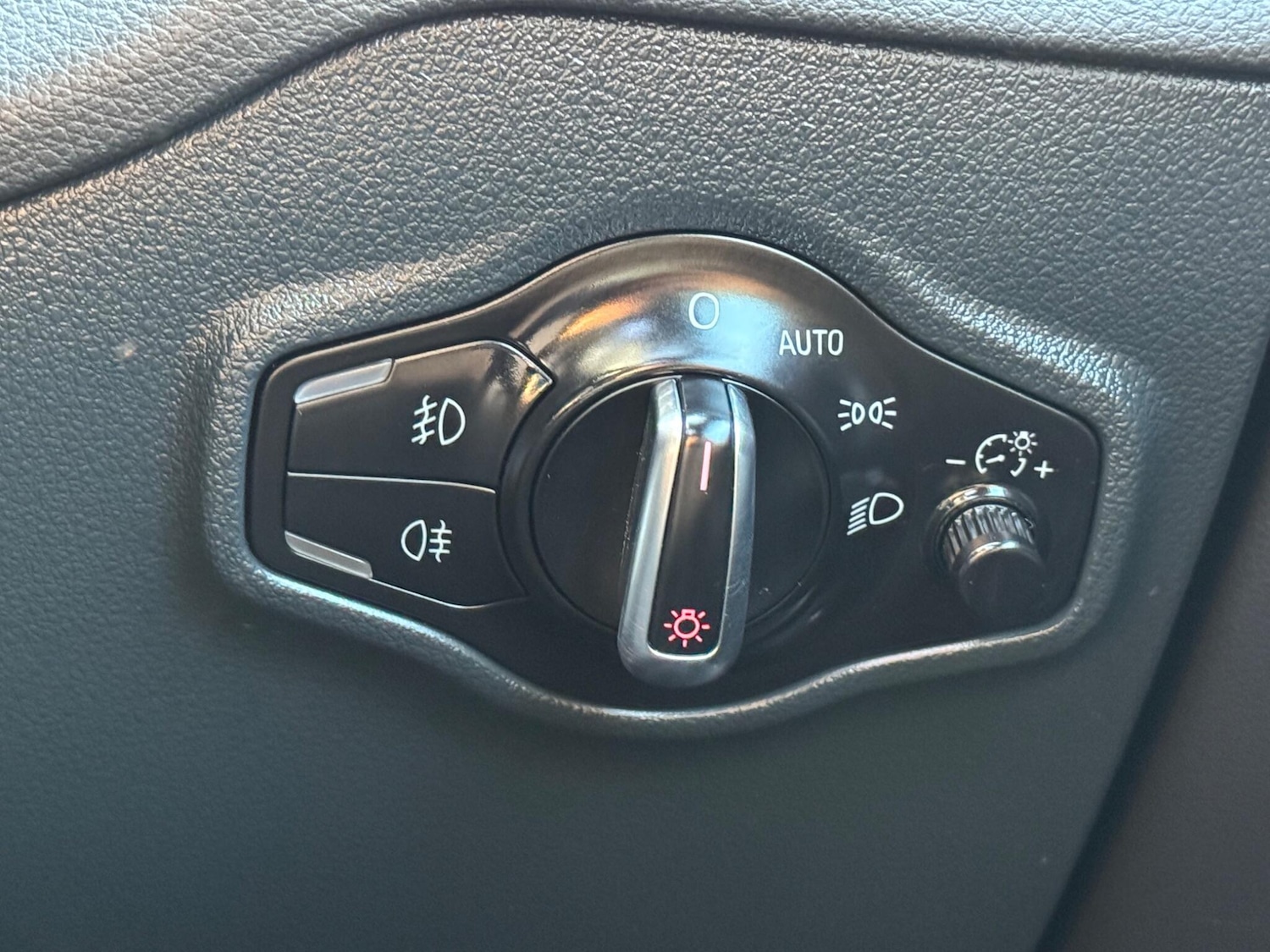 Used Audi Q5 2013 for sale - 76987997: Photo 48