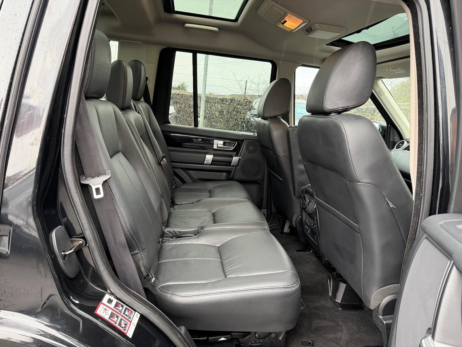 Used Land Rover Discovery 4 2015 for sale - 76781403: Photo 20