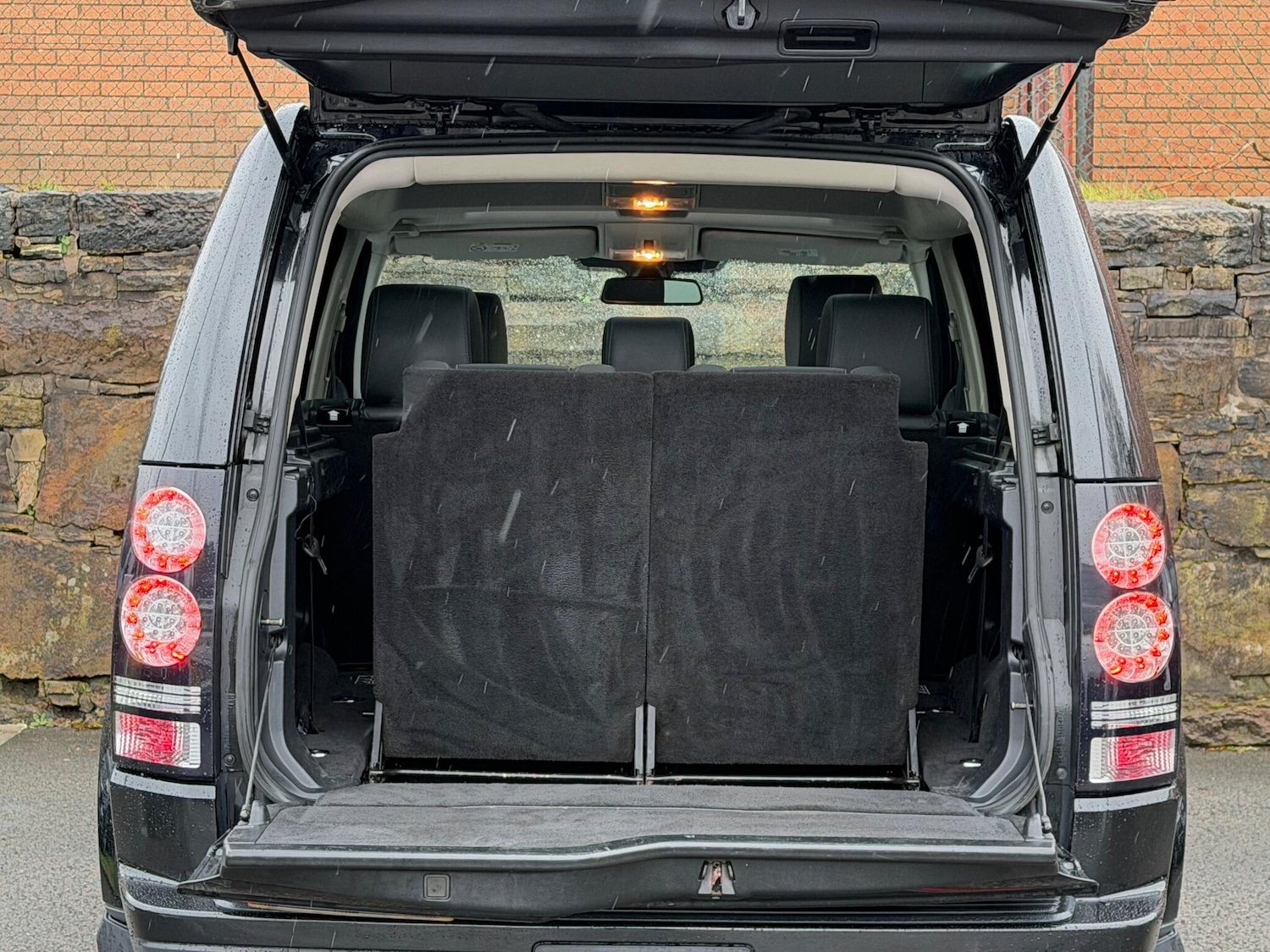 Used Land Rover Discovery 4 2015 for sale - 76781403: Photo 23