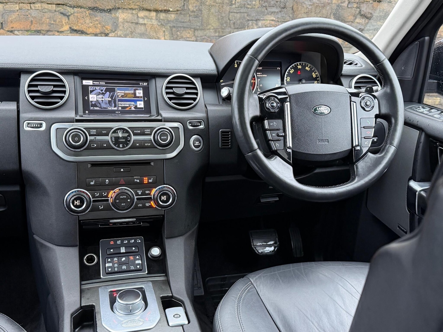 Used Land Rover Discovery 4 2015 for sale - 76781403: Photo 26