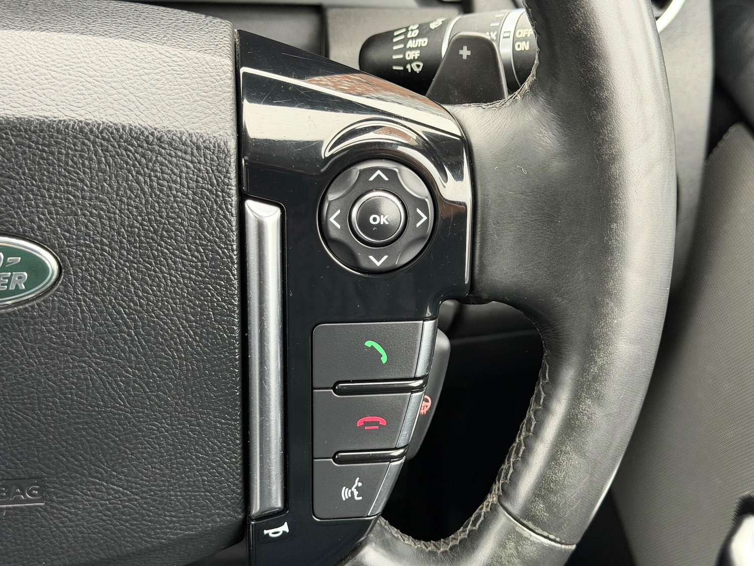 Used Land Rover Discovery 4 2015 for sale - 76781403: Photo 28