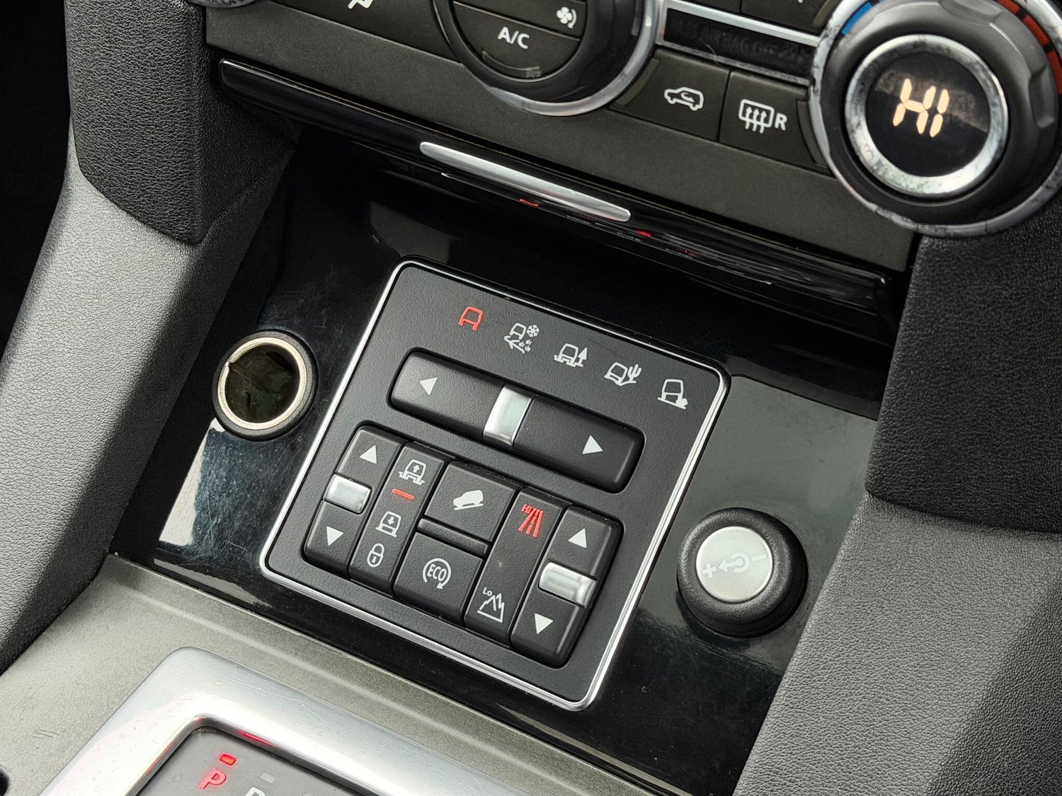 Used Land Rover Discovery 4 2015 for sale - 76781403: Photo 39