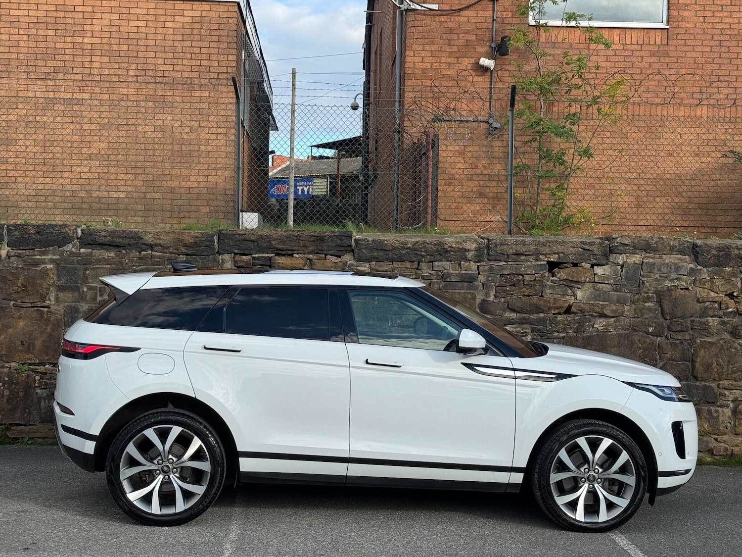 Used Land Rover Range Rover Evoque 2019 for sale - 76161067: Photo 8