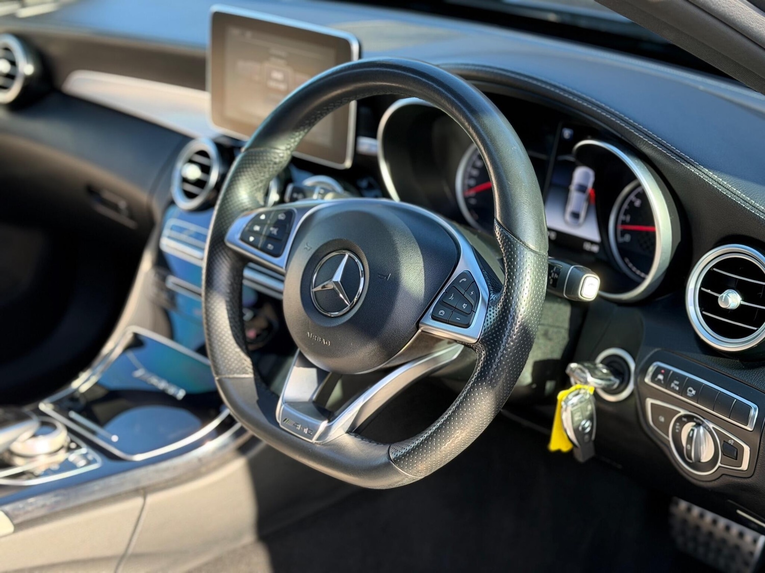 Used Mercedes-Benz C Class 2019 for sale - 76781331: Photo 15