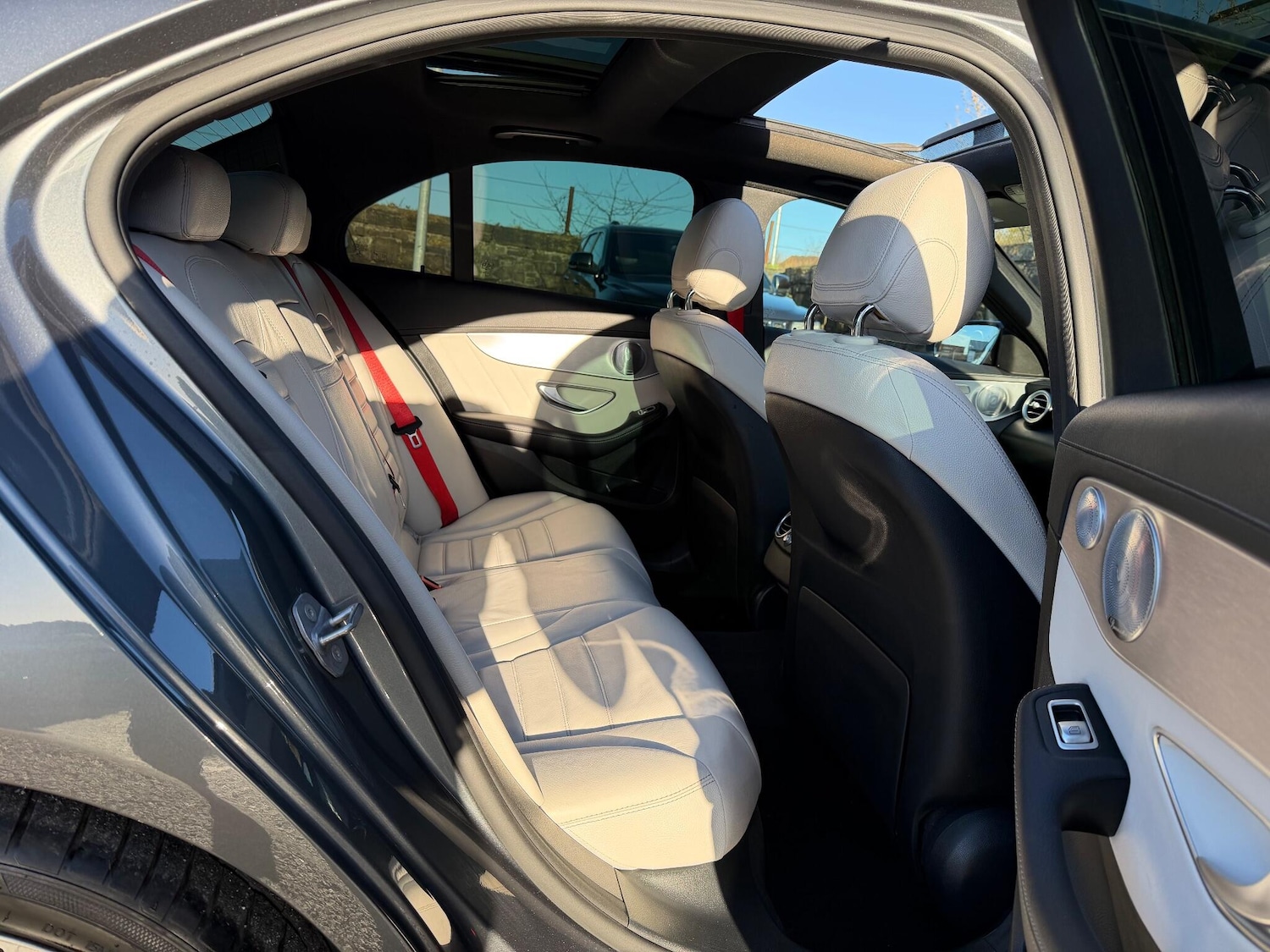 Used Mercedes-Benz C Class 2019 for sale - 76781331: Photo 22