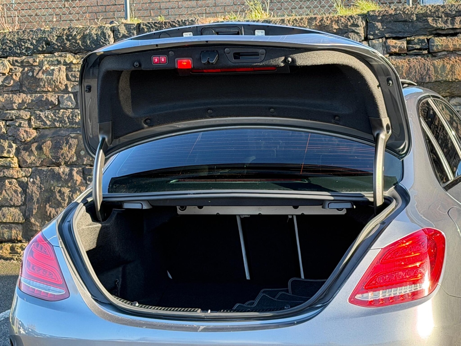 Used Mercedes-Benz C Class 2019 for sale - 76781331: Photo 23