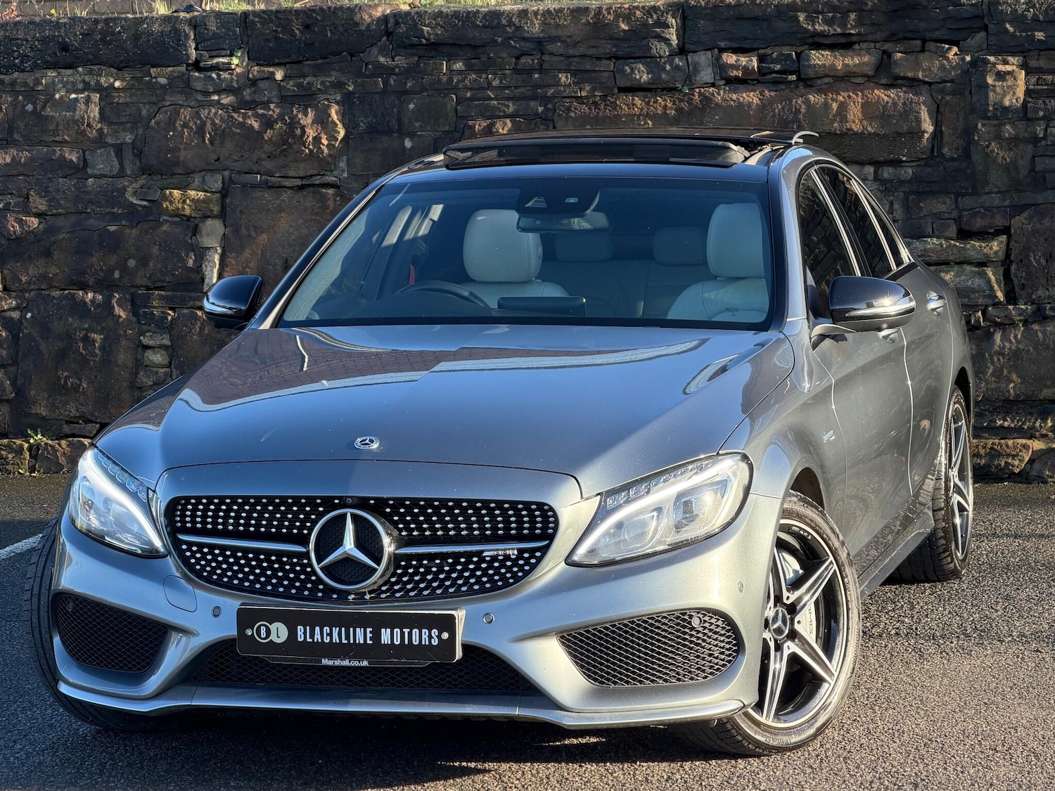 Used Mercedes-Benz C Class 2019 for sale - 76781331: Photo 3