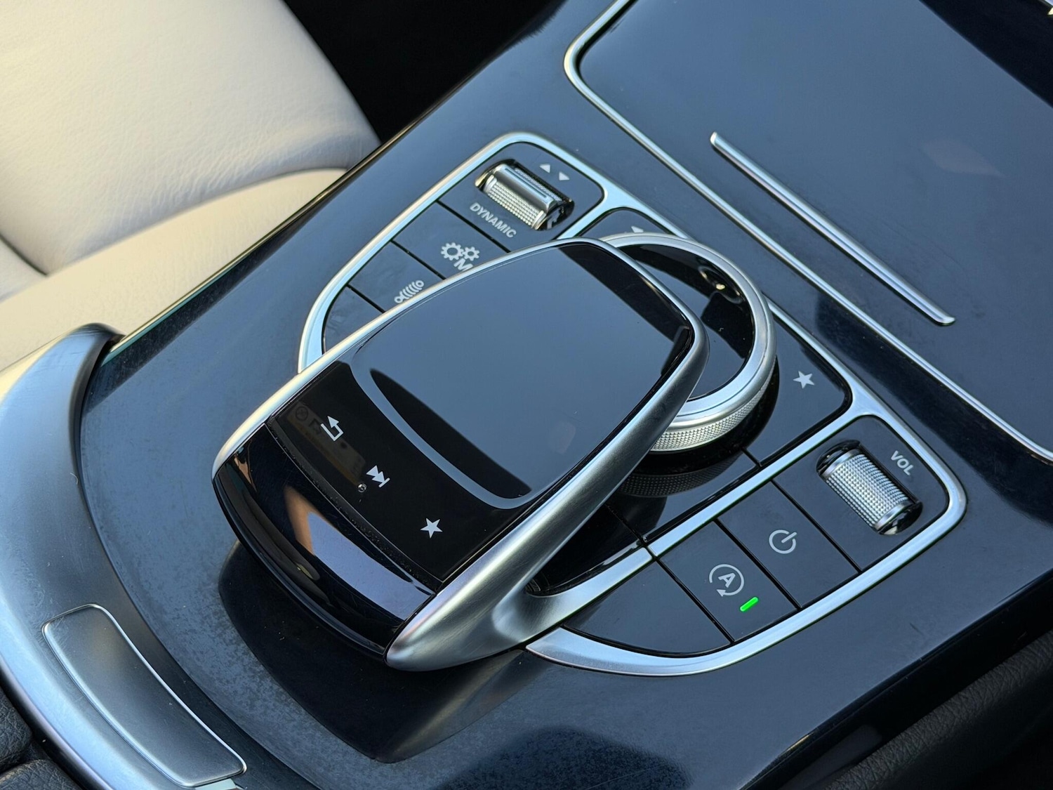 Used Mercedes-Benz C Class 2019 for sale - 76781331: Photo 41