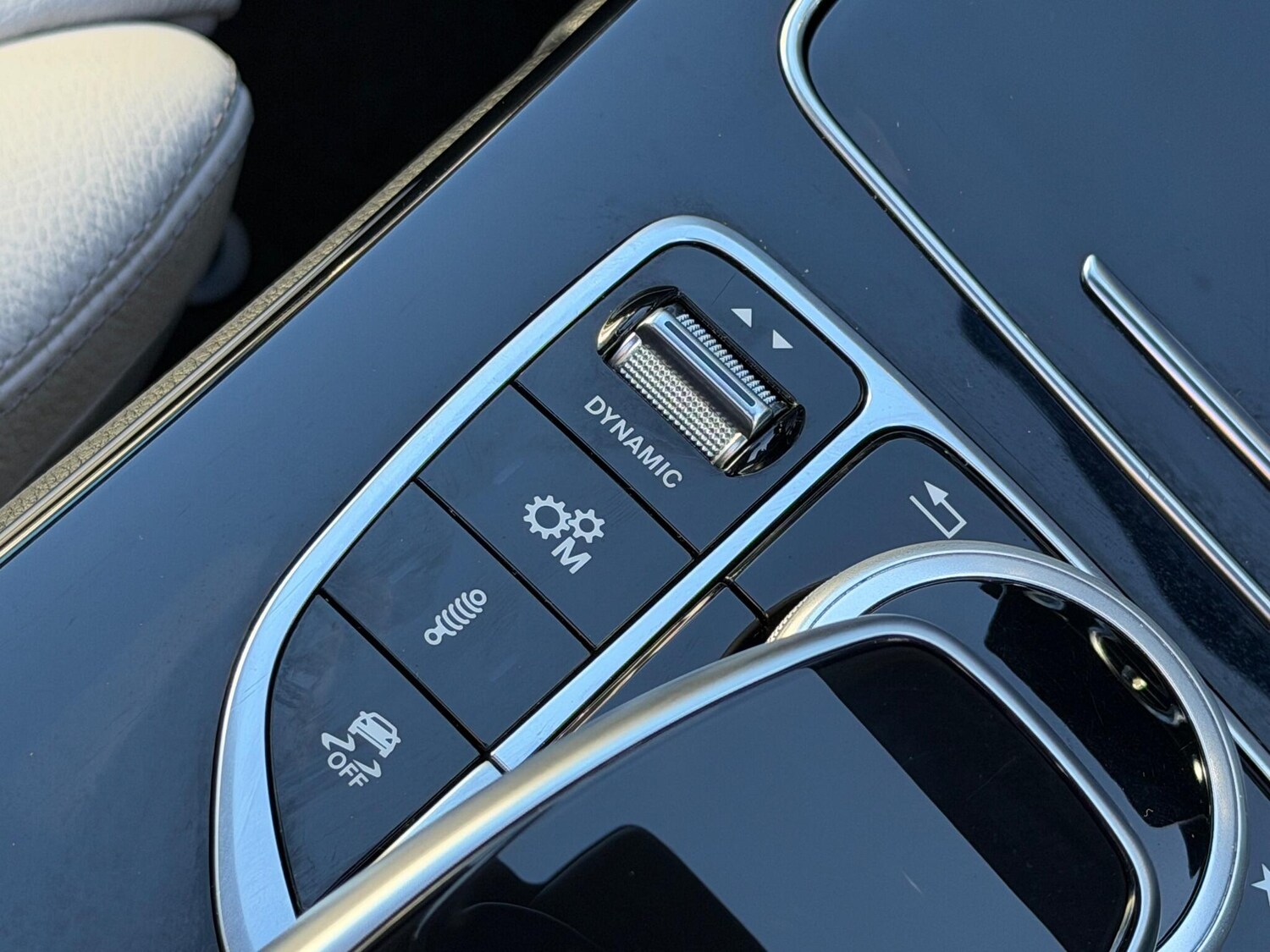 Used Mercedes-Benz C Class 2019 for sale - 76781331: Photo 43