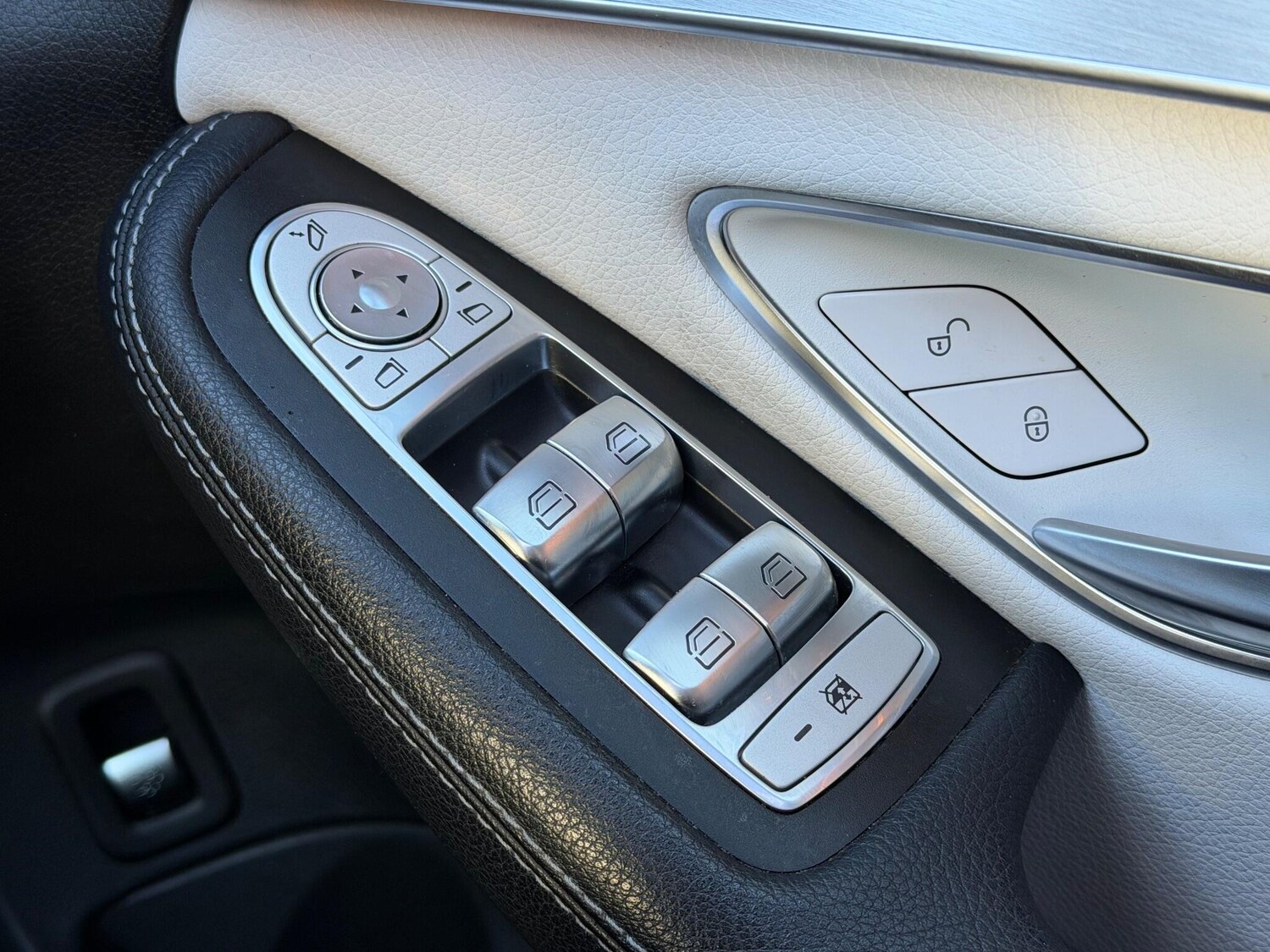 Used Mercedes-Benz C Class 2019 for sale - 76781331: Photo 46