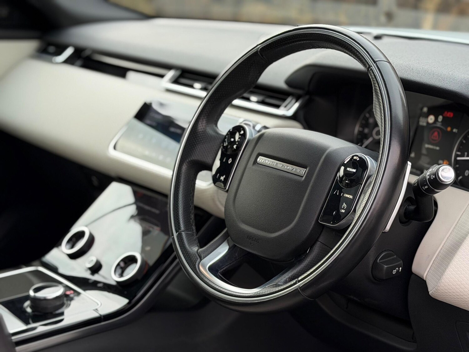 Used Land Rover Range Rover Velar 2018 for sale - 77306350: Photo 13