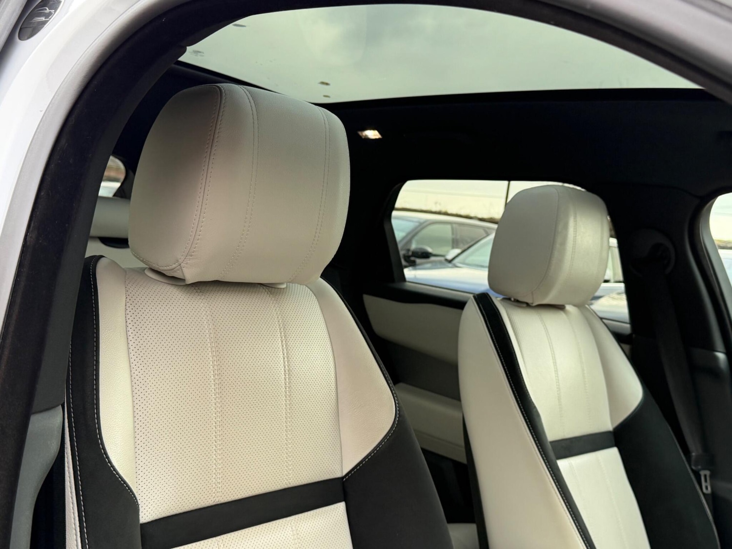 Used Land Rover Range Rover Velar 2018 for sale - 77306350: Photo 19