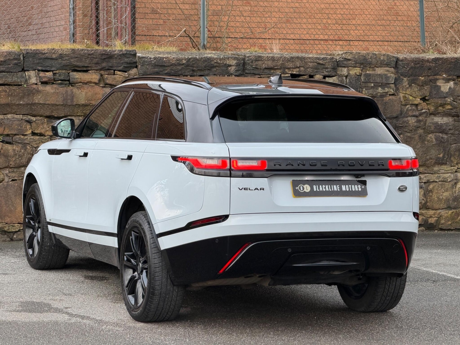 Used Land Rover Range Rover Velar 2018 for sale - 77306350: Photo 5