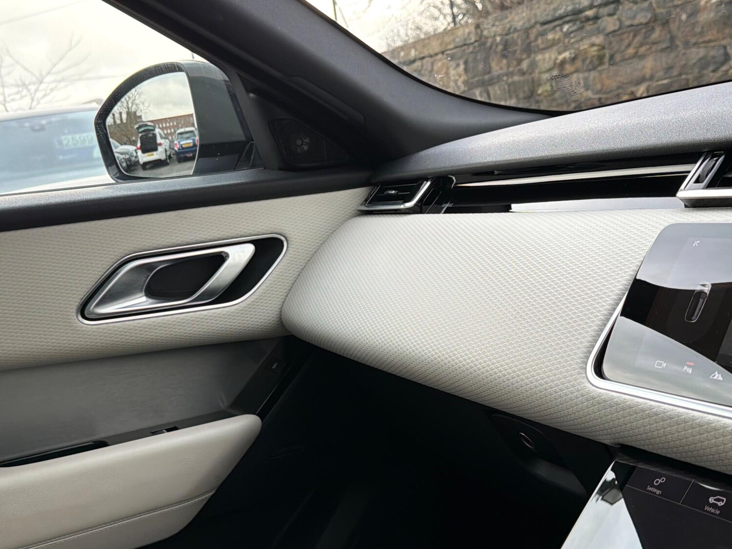 Used Land Rover Range Rover Velar 2018 for sale - 77306350: Photo 54