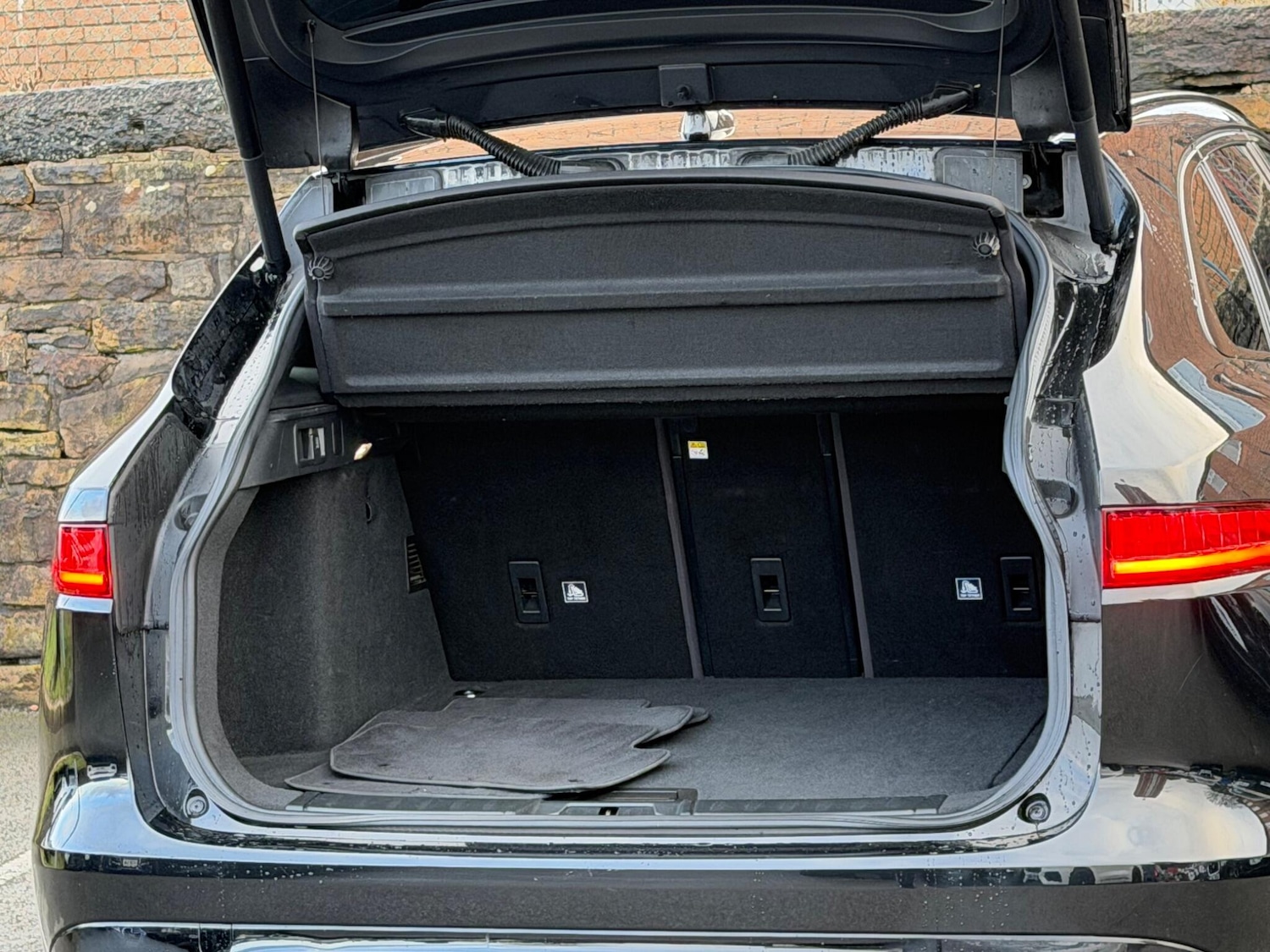 Used Jaguar F-Pace 2017 for sale - 77254967: Photo 20