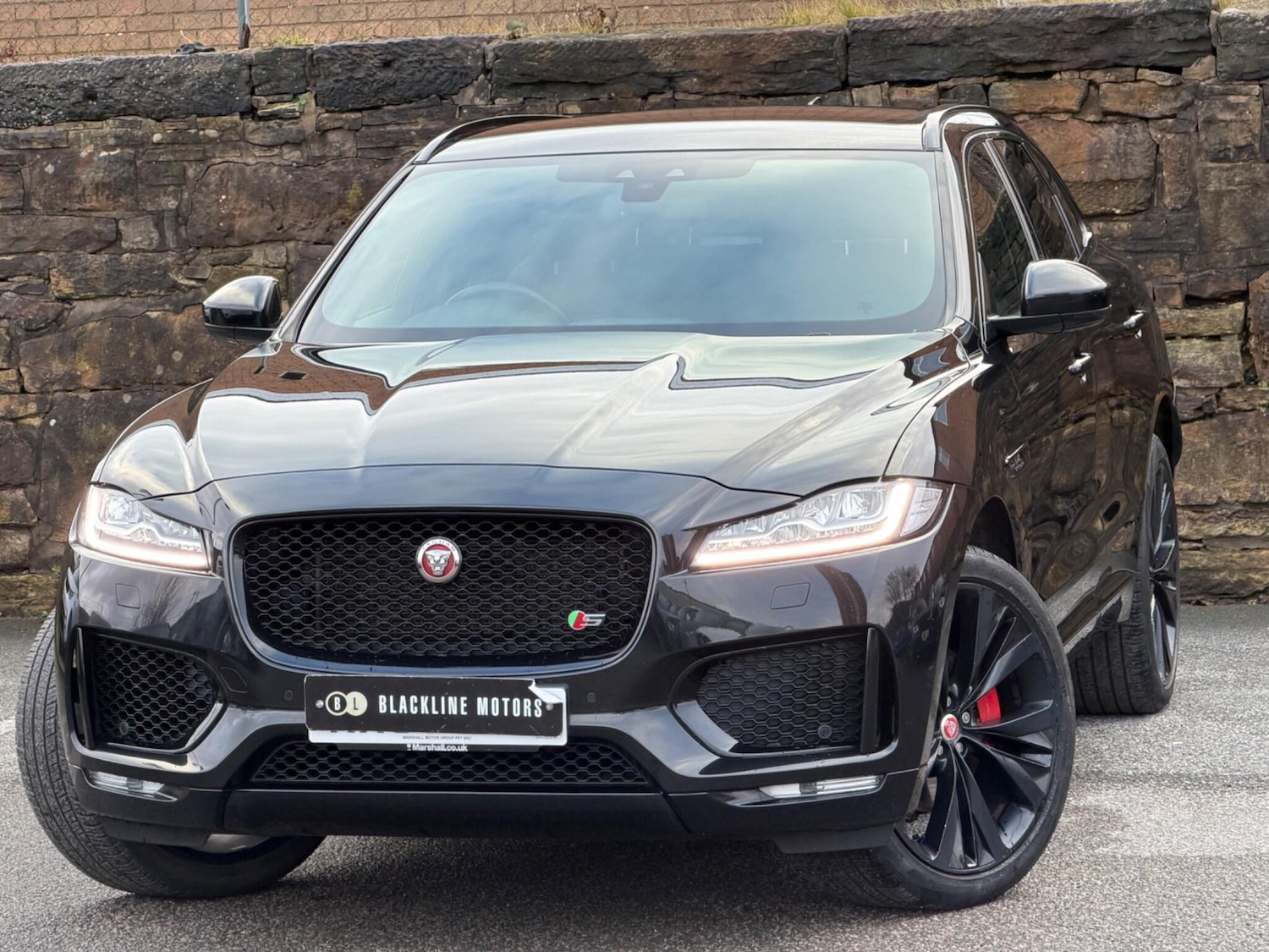 Used Jaguar F-Pace 2017 for sale - 77254967: Photo 3