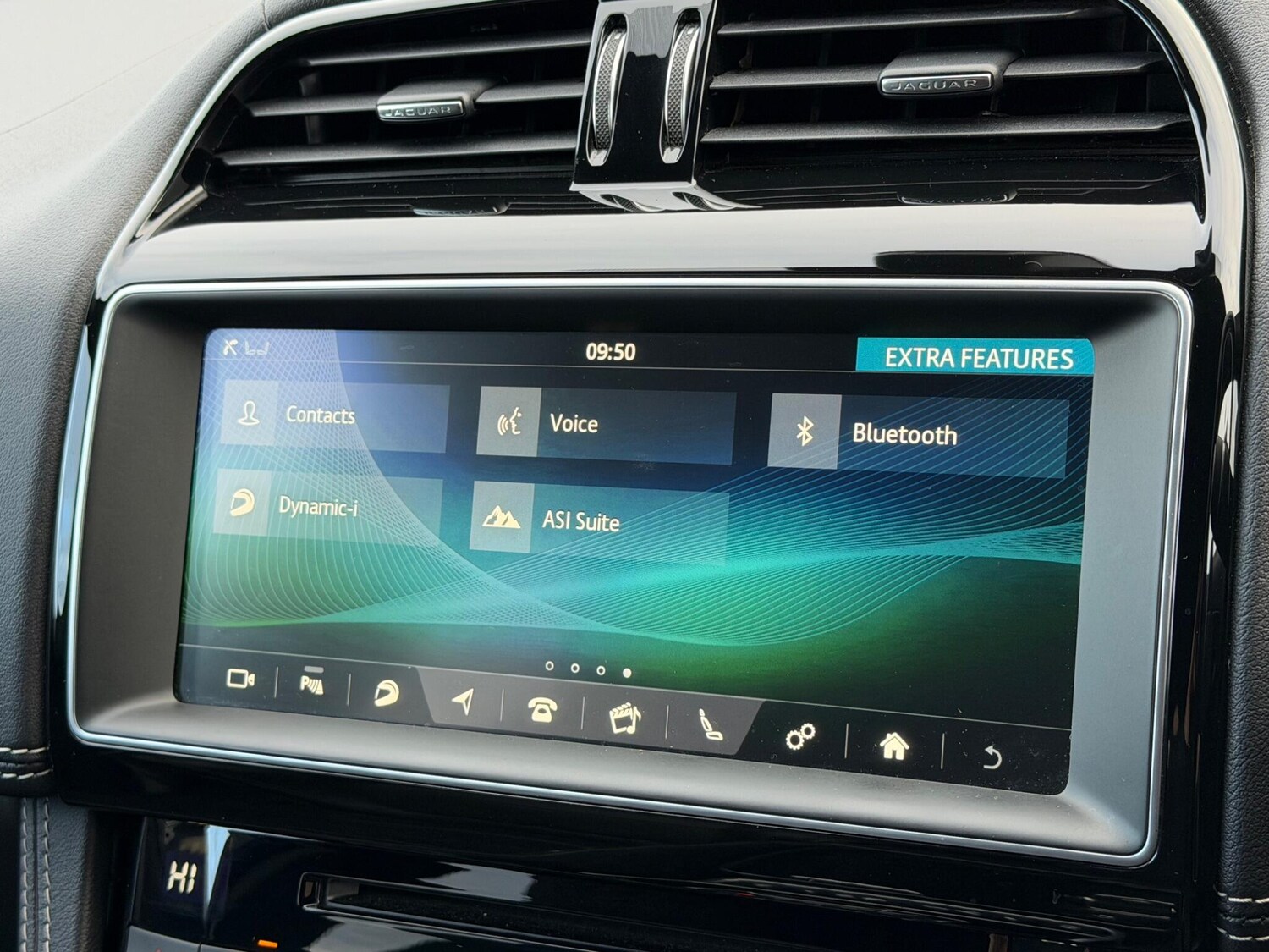 Used Jaguar F-Pace 2017 for sale - 77254967: Photo 31