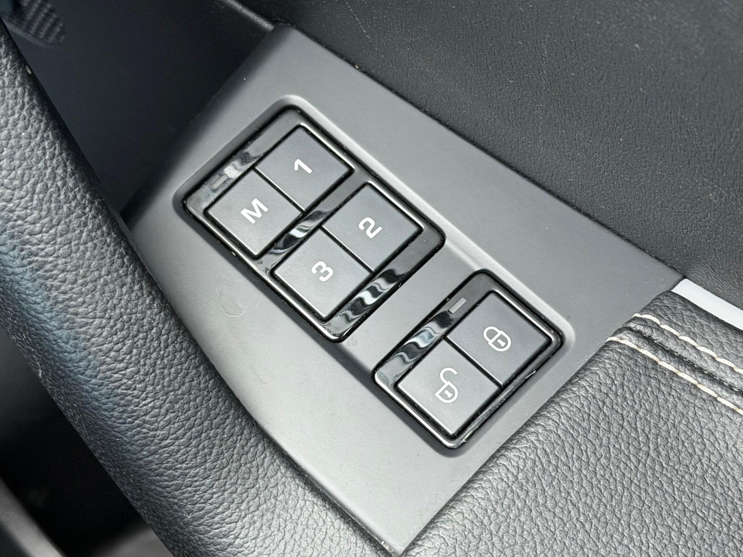 Used Jaguar F-Pace 2017 for sale - 77254967: Photo 46