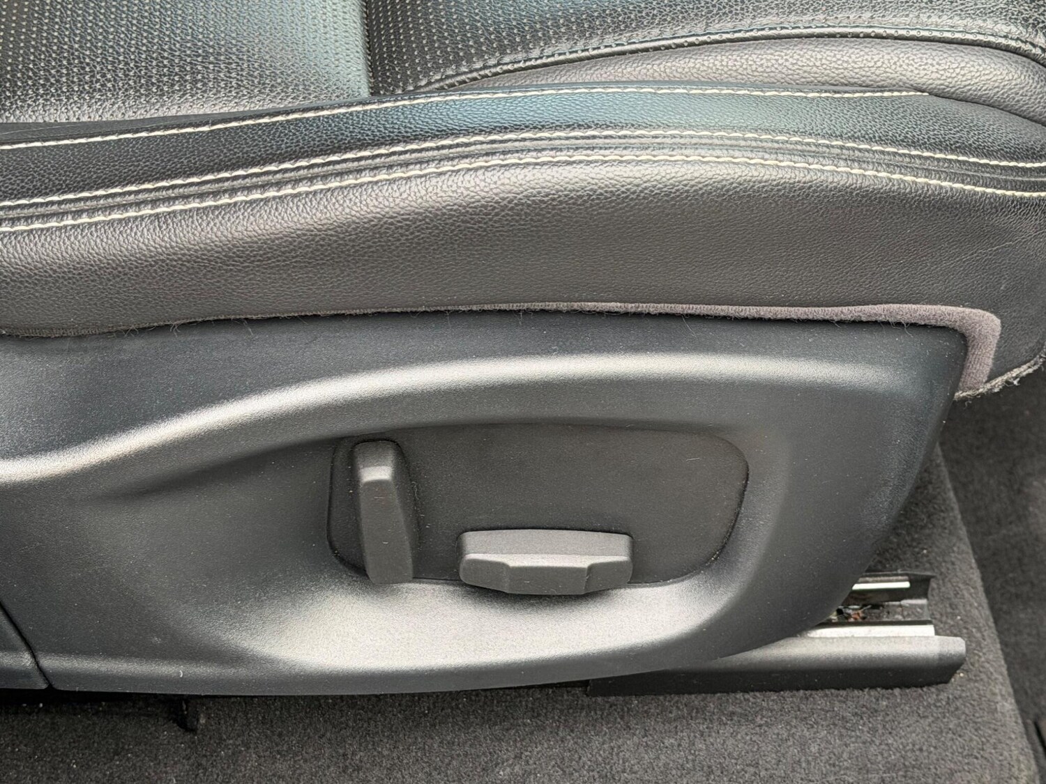 Used Jaguar F-Pace 2017 for sale - 77254967: Photo 48