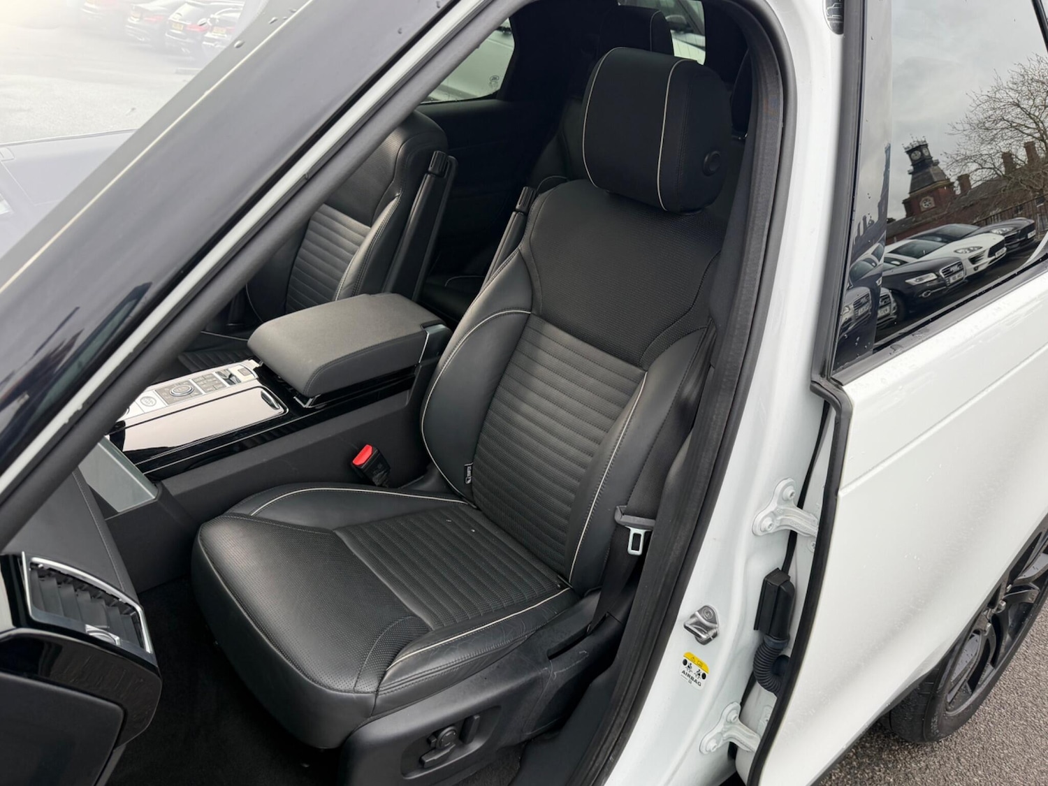 Used Land Rover Discovery 2017 for sale - 77469230: Photo 19