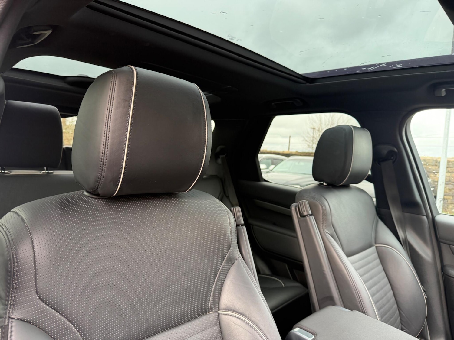 Used Land Rover Discovery 2017 for sale - 77469230: Photo 20