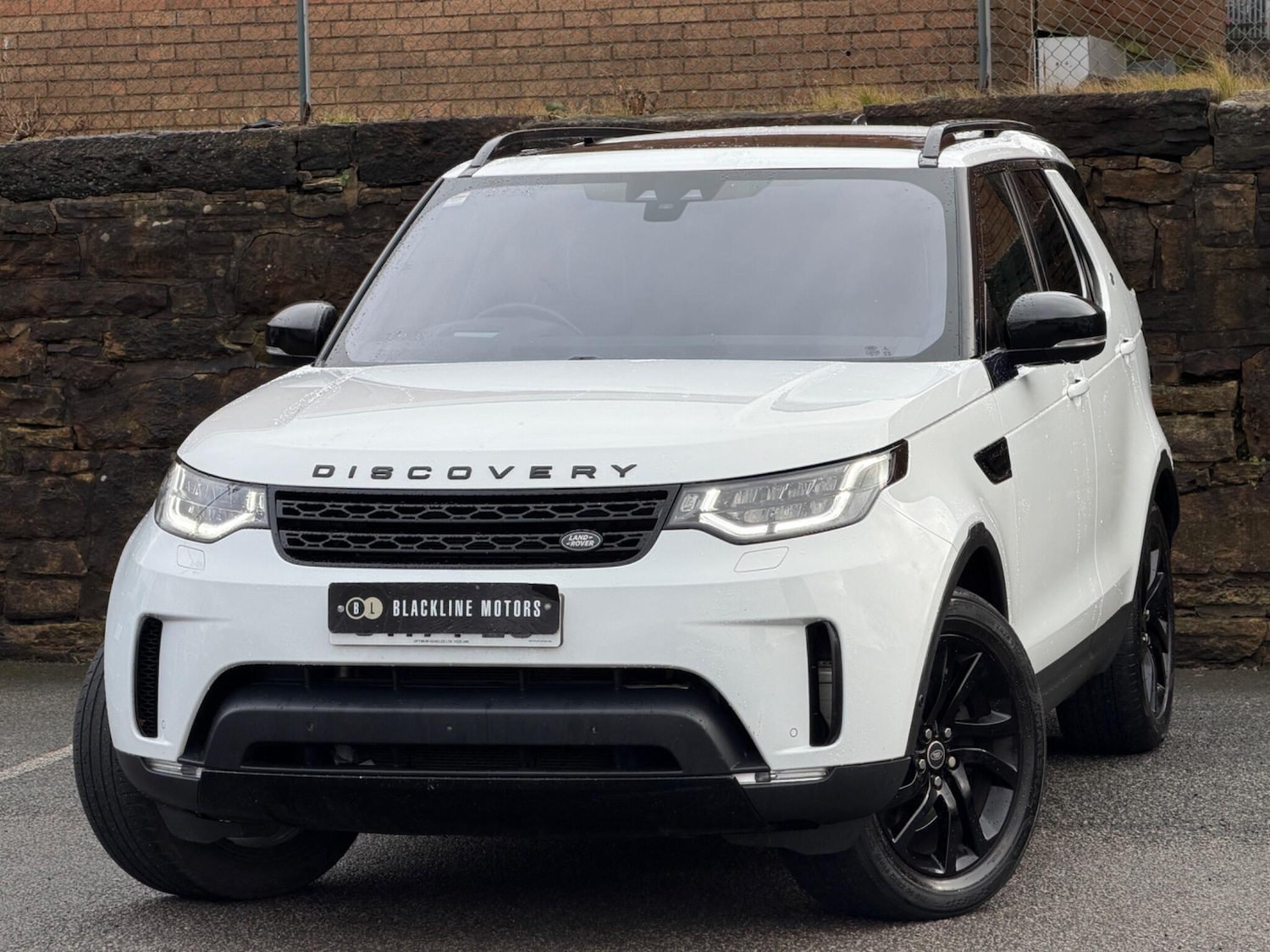 Used Land Rover Discovery 2017 for sale - 77469230: Photo 3