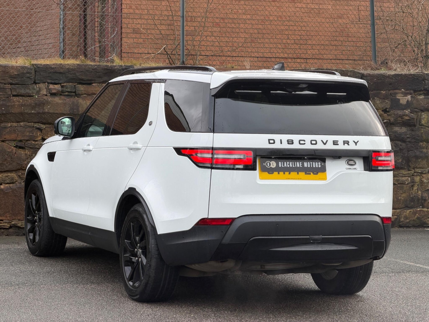 Used Land Rover Discovery 2017 for sale - 77469230: Photo 5