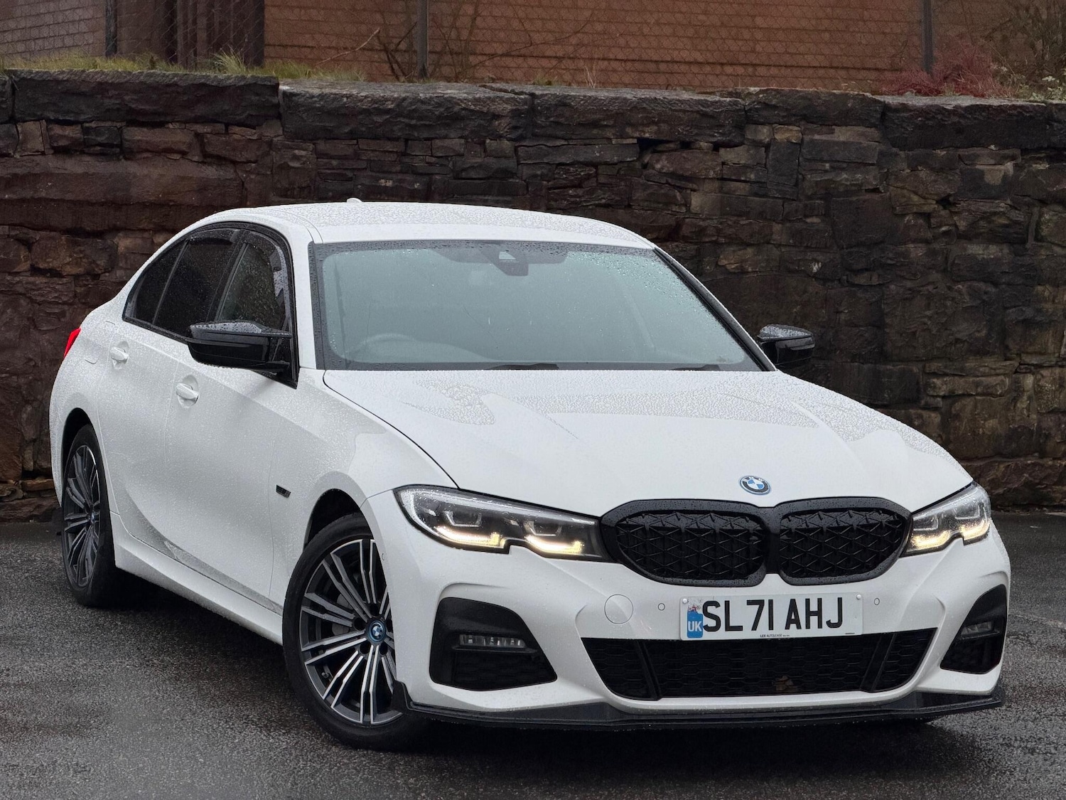 Used BMW 3 Series 2021 for sale - 76645154: Photo 1