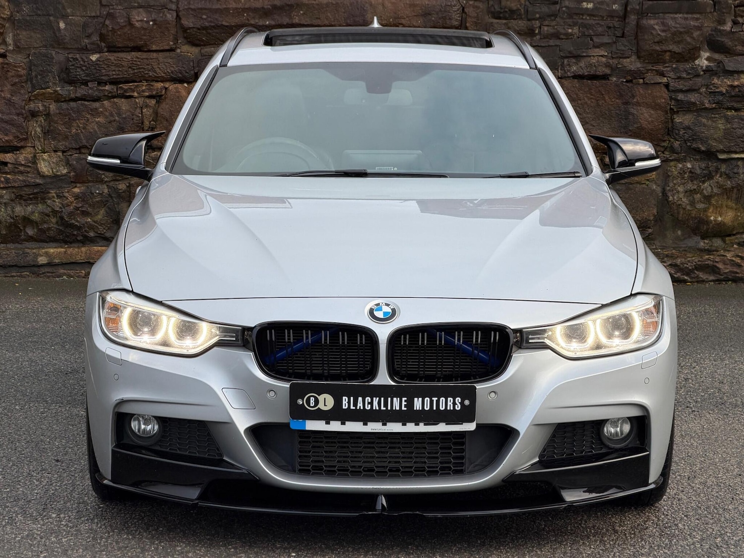 Used BMW 3 Series 2014 for sale - 76592259: Photo 2