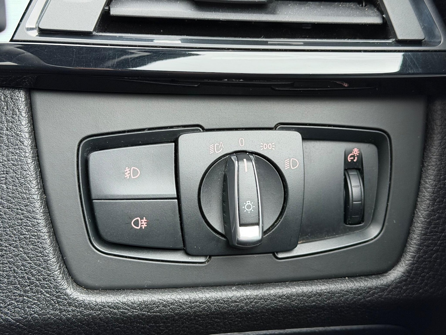 Used BMW 3 Series 2014 for sale - 76592259: Photo 51