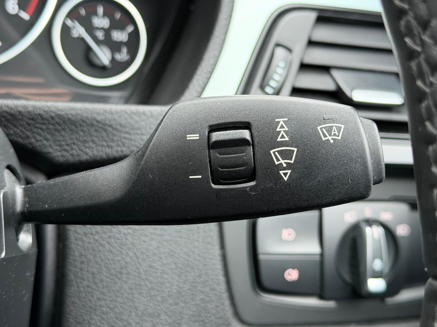 Used BMW 3 Series 2014 for sale - 76592259: Photo 56