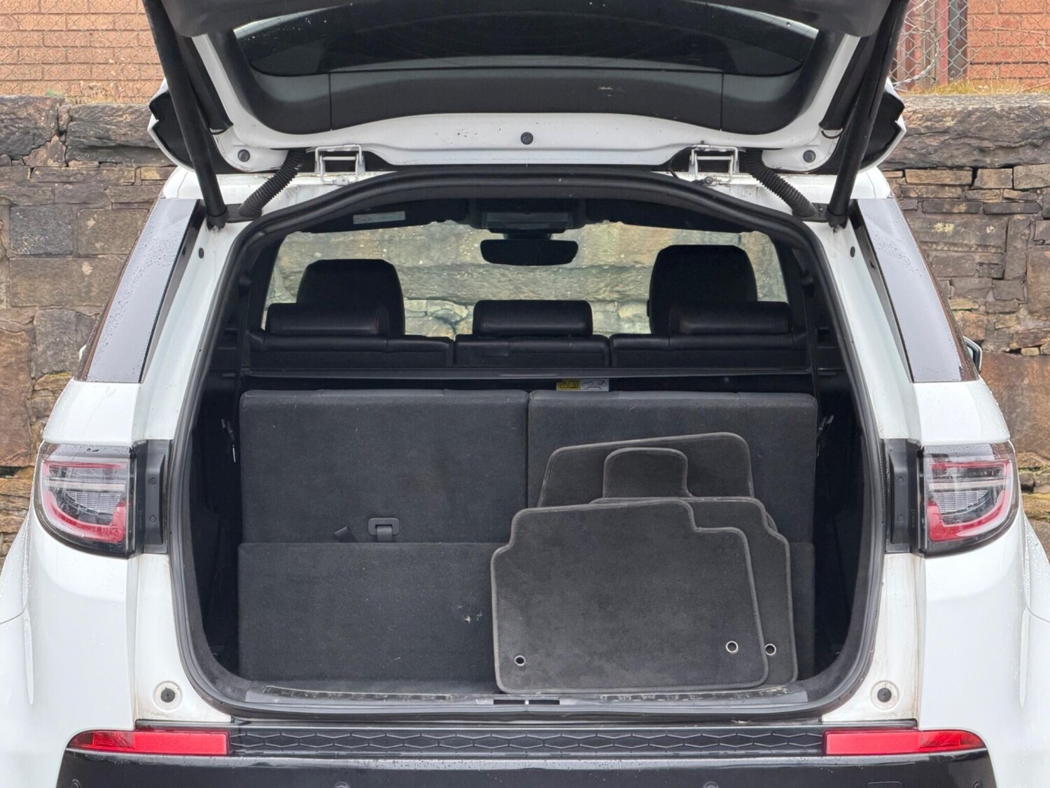 Used Land Rover Discovery Sport 2020 for sale - 77229526: Photo 21