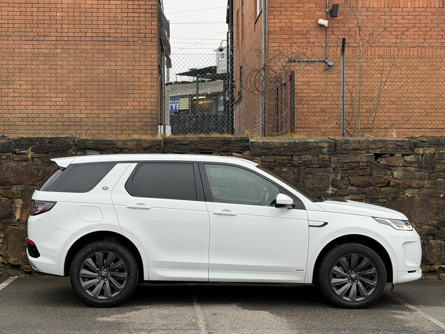 Used Land Rover Discovery Sport 2020 for sale - 77229526: Photo 8