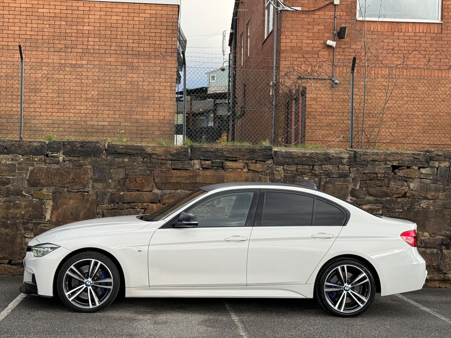 Used BMW 3 Series 2016 for sale - 76270771: Photo 4