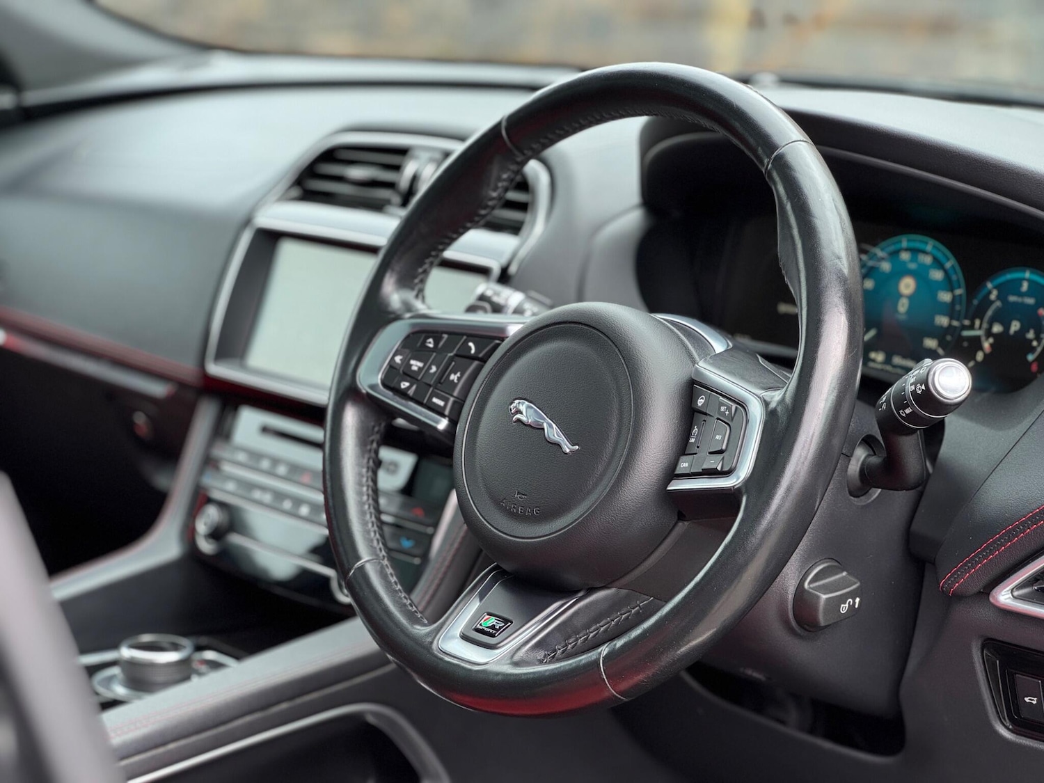 Used Jaguar F-Pace 2017 for sale - 76161093: Photo 13