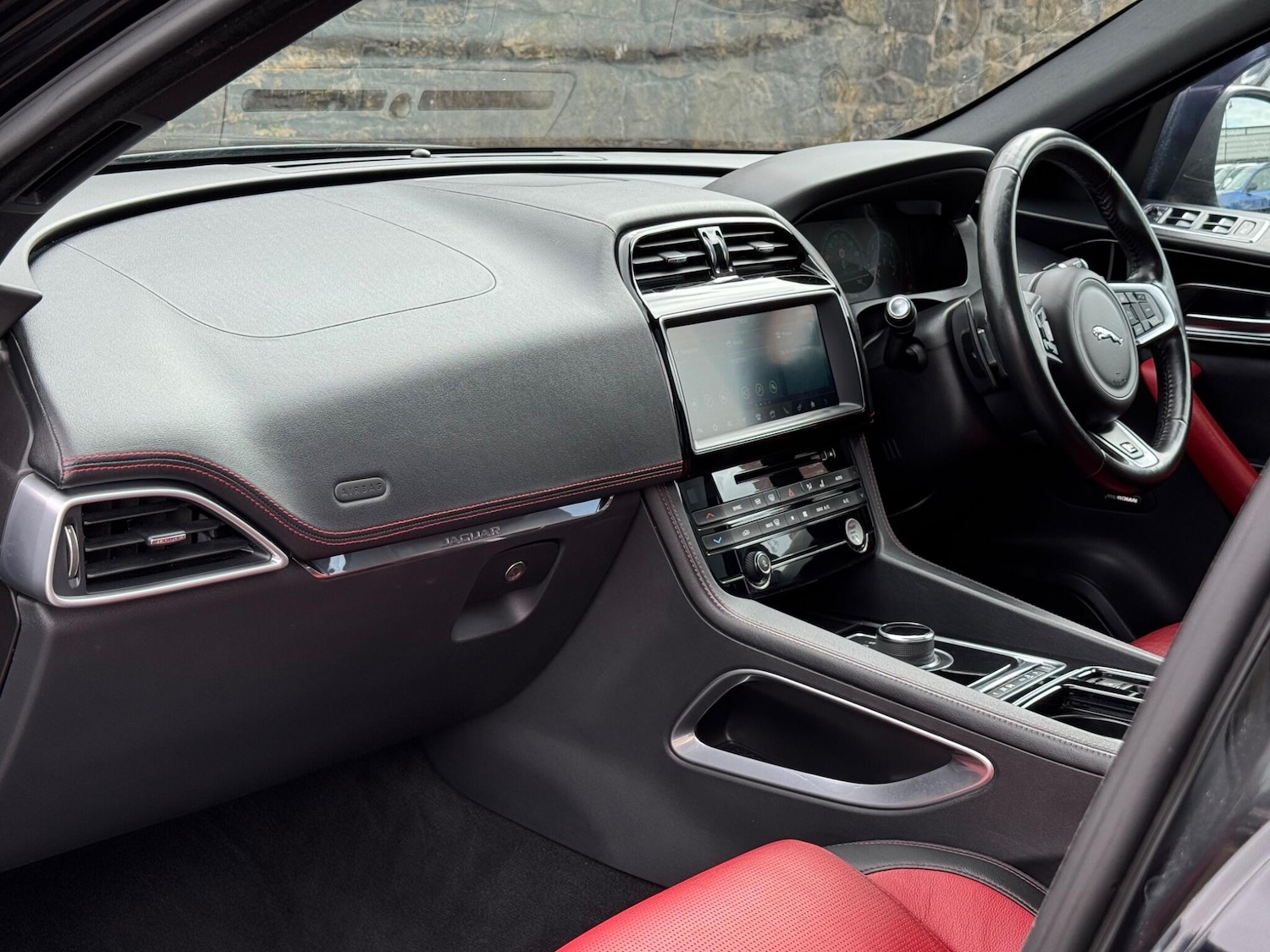 Used Jaguar F-Pace 2017 for sale - 76161093: Photo 14