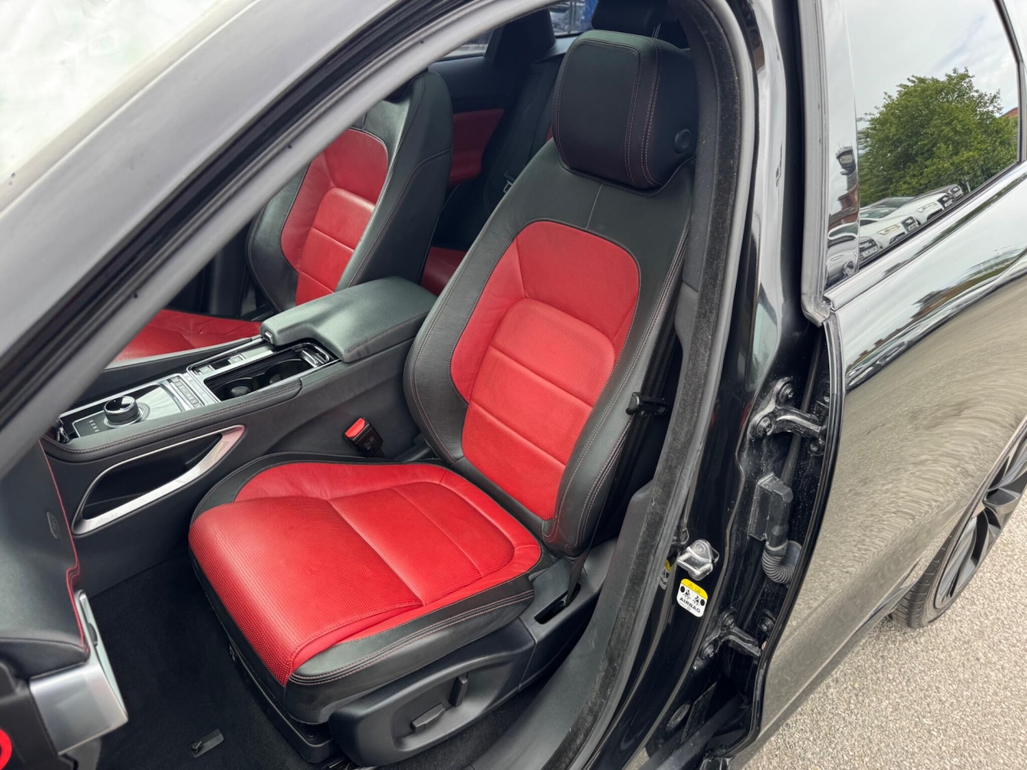 Used Jaguar F-Pace 2017 for sale - 76161093: Photo 18