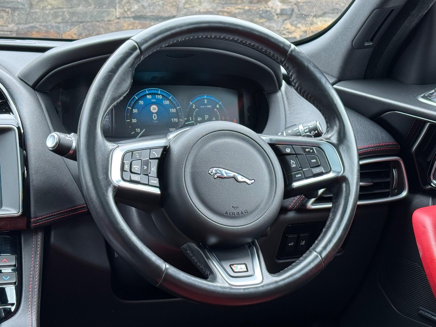 Used Jaguar F-Pace 2017 for sale - 76161093: Photo 25