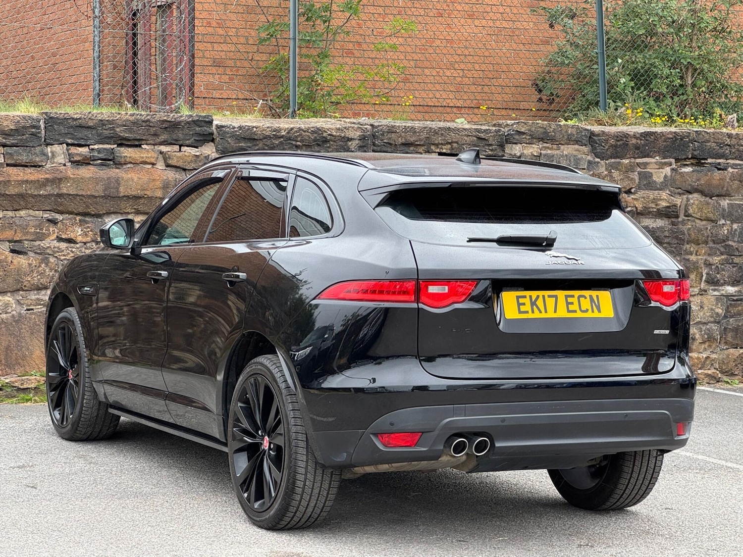 Used Jaguar F-Pace 2017 for sale - 76161093: Photo 5