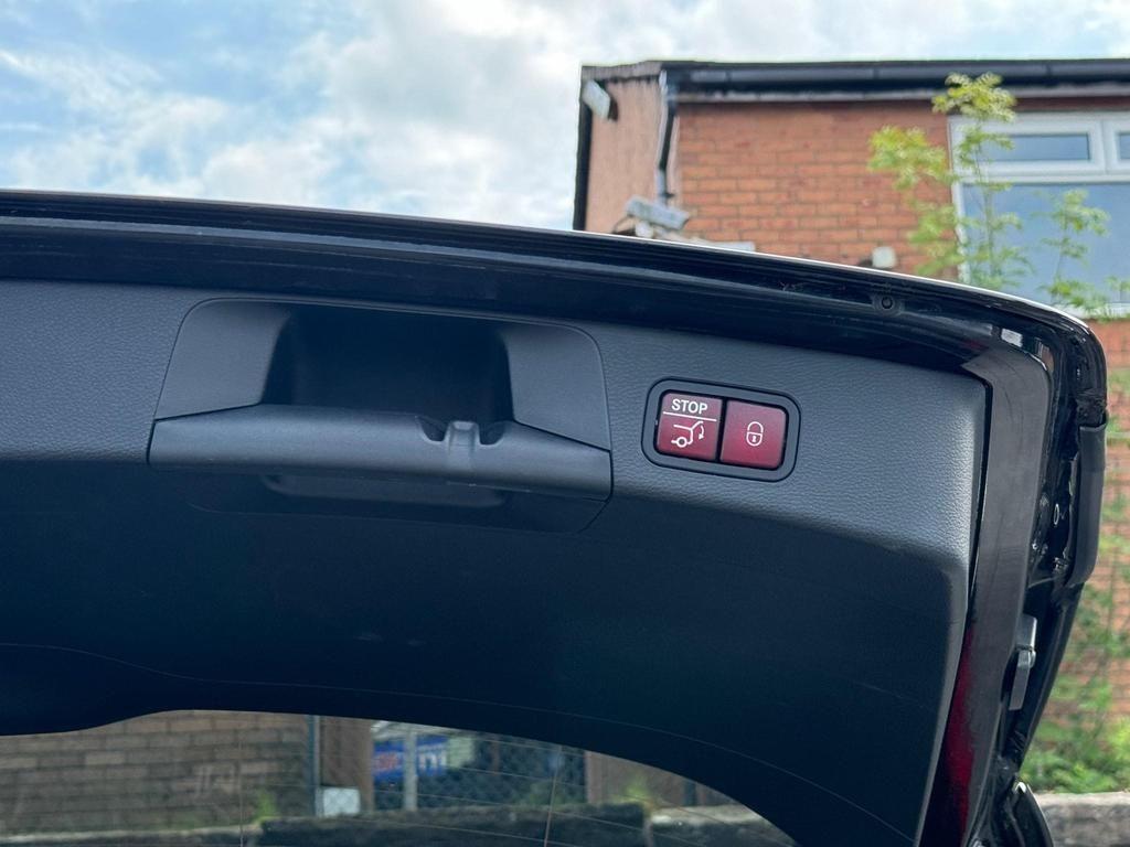 Used Mercedes-Benz C Class 2015 for sale - 76161130: Photo 23