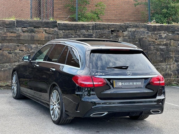 Used Mercedes-Benz C Class 2015 for sale - 76161130: Photo 5