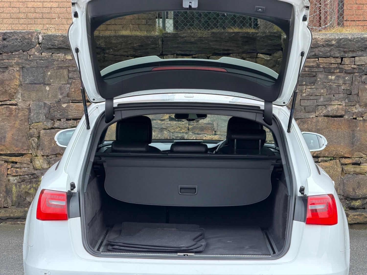 Used Audi A6 Avant 2014 for sale - 77598740: Photo 21