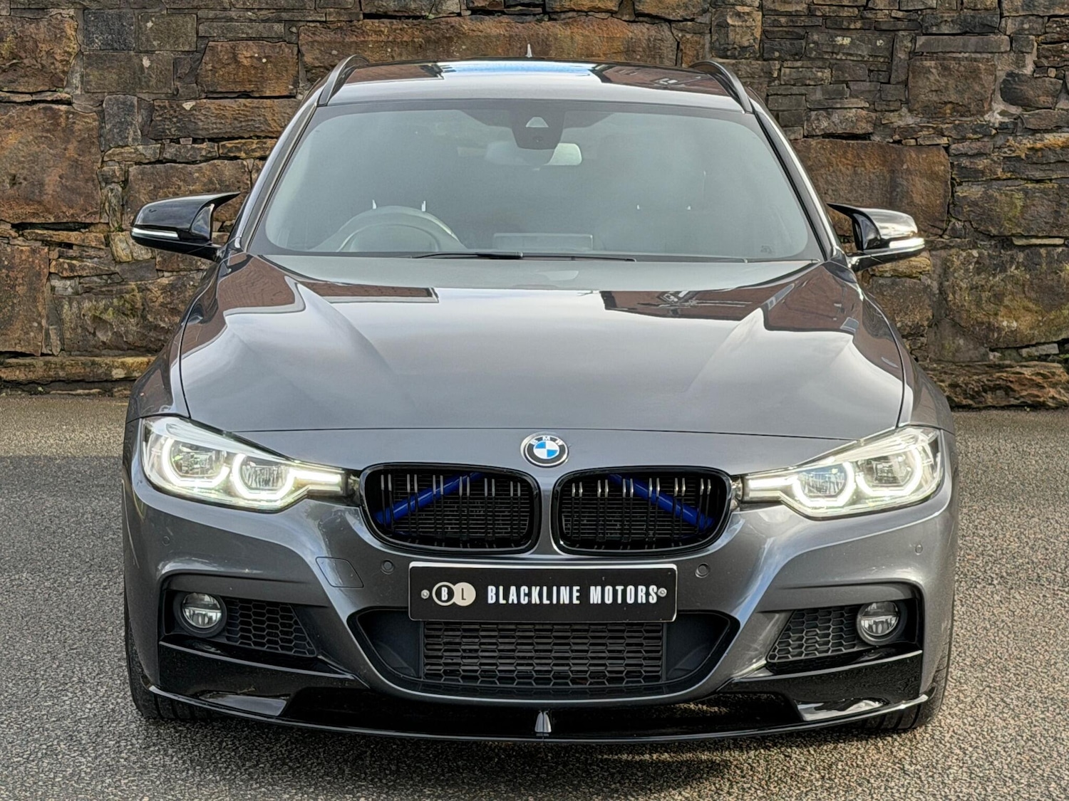 Used BMW 3 Series 2017 for sale - 76282906: Photo 2