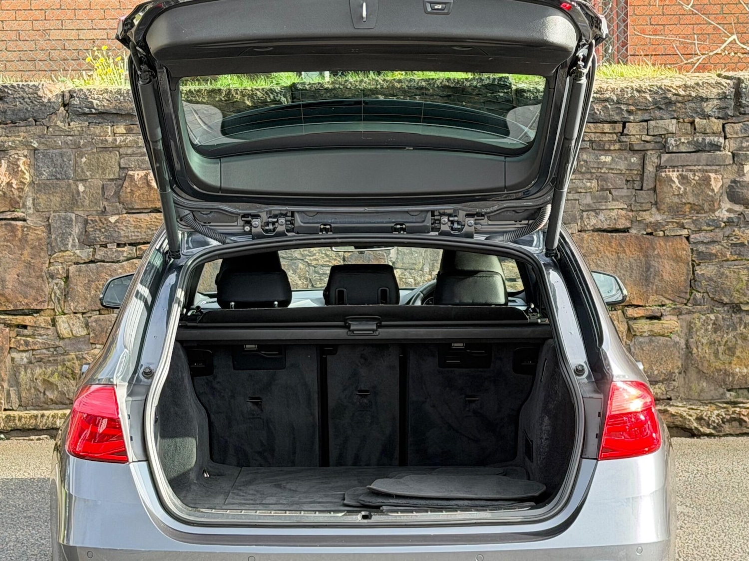 Used BMW 3 Series 2017 for sale - 76282906: Photo 21